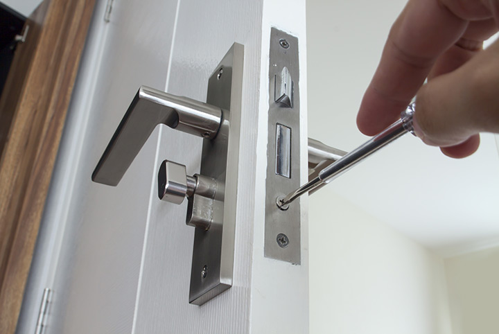 Our local locksmiths are able to repair and install door locks for properties in South Wimbledon and the local area.